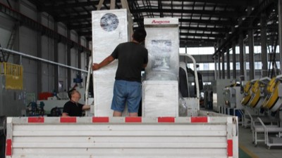 2臺襯套縮徑機(jī)YS63X100-1M發(fā)貨—安徽汽車橡膠減震客戶